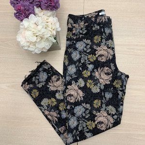 Celebrity Pink Women's Black Floral High-Rise Mom Jean